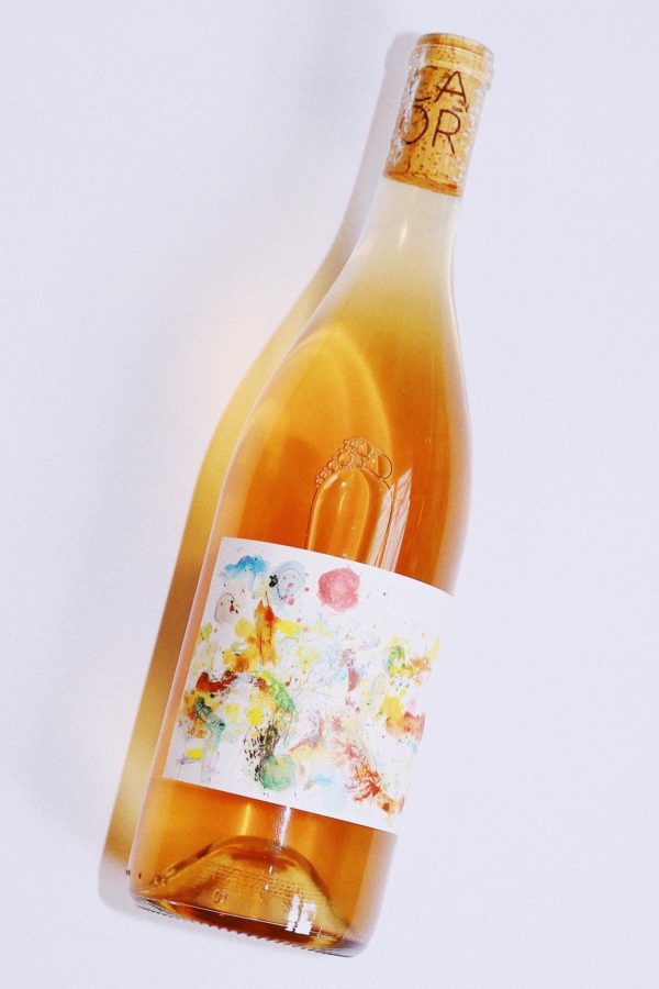 12 Natural Wines For Summer With The Prettiest Labels