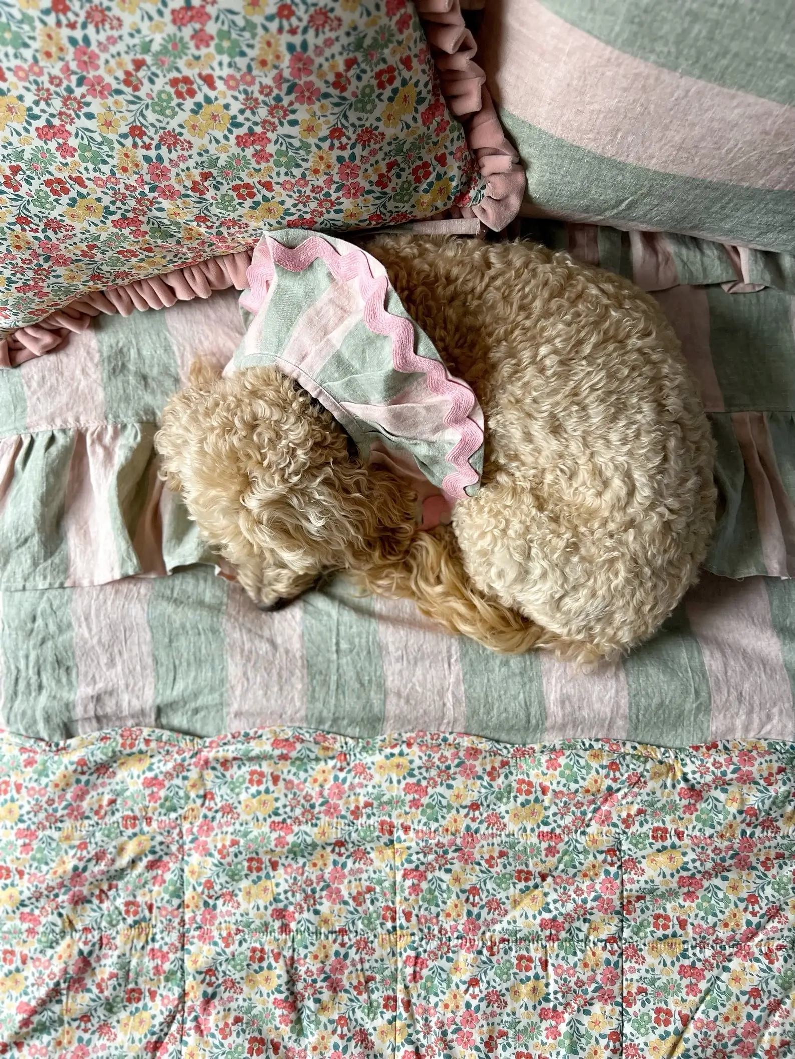 Quilt made from Liberty fabric 'Annabella' PoppyandHonesty Pastel Linen