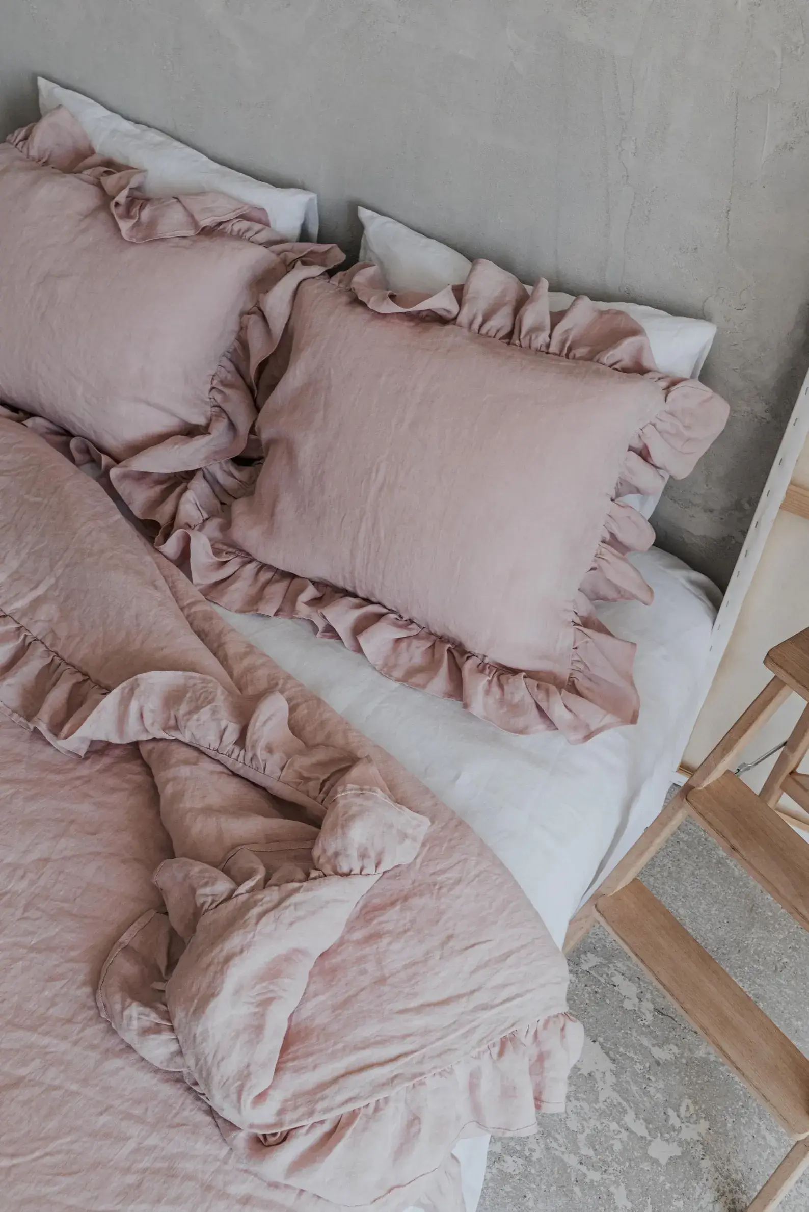 dusty pink ruffle linen bedding and pillowcases by Back2Linen