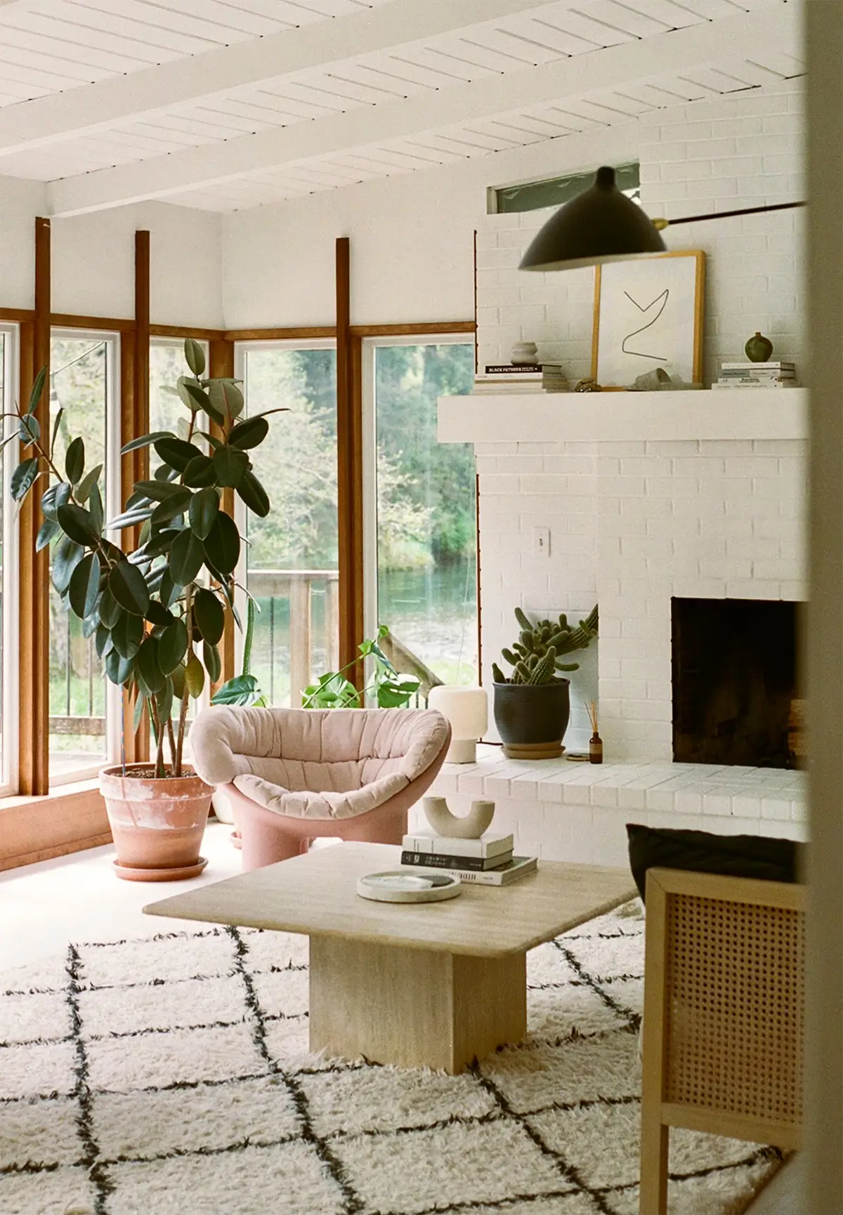 Tillamook Midcentury Cabin - Pacific Northwest Airbnbs