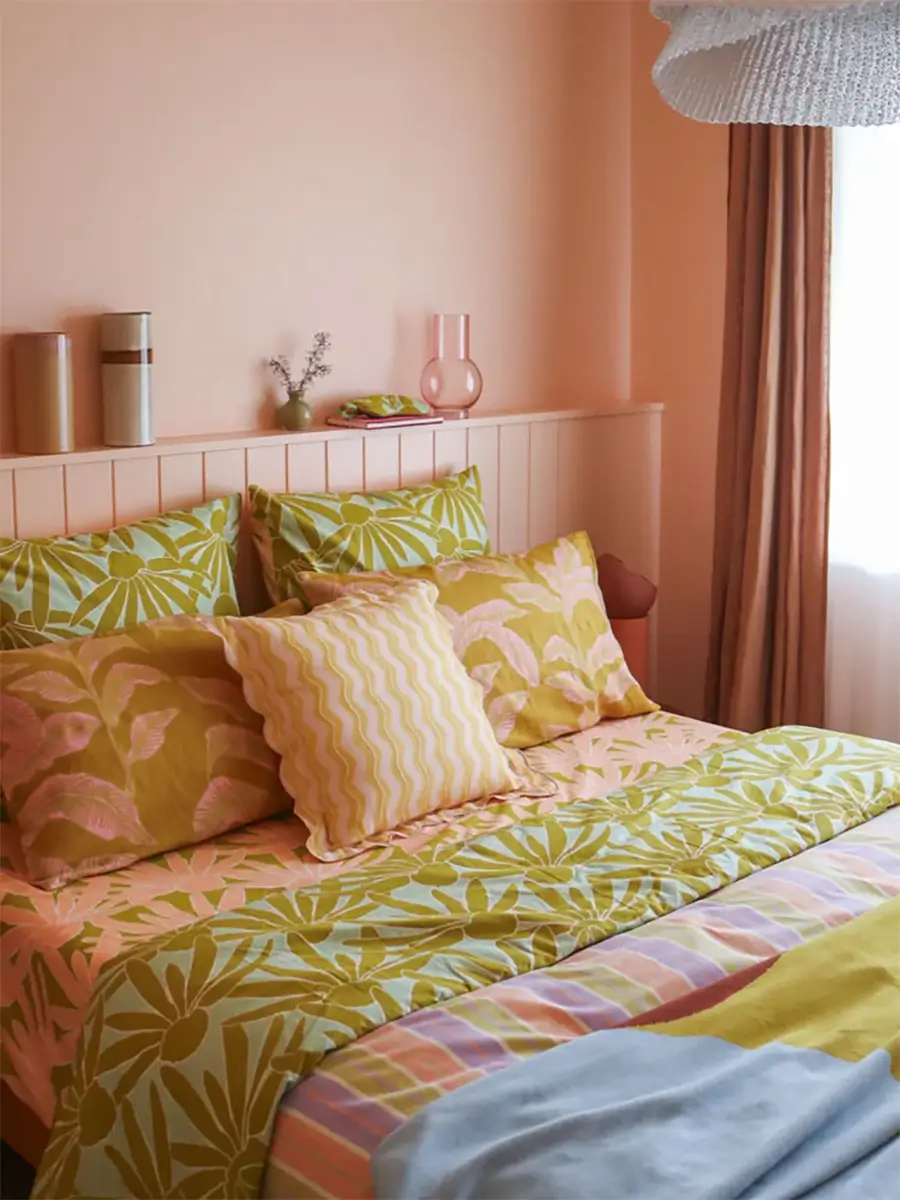 best bed sheets from mosey me - colorful floral sheets