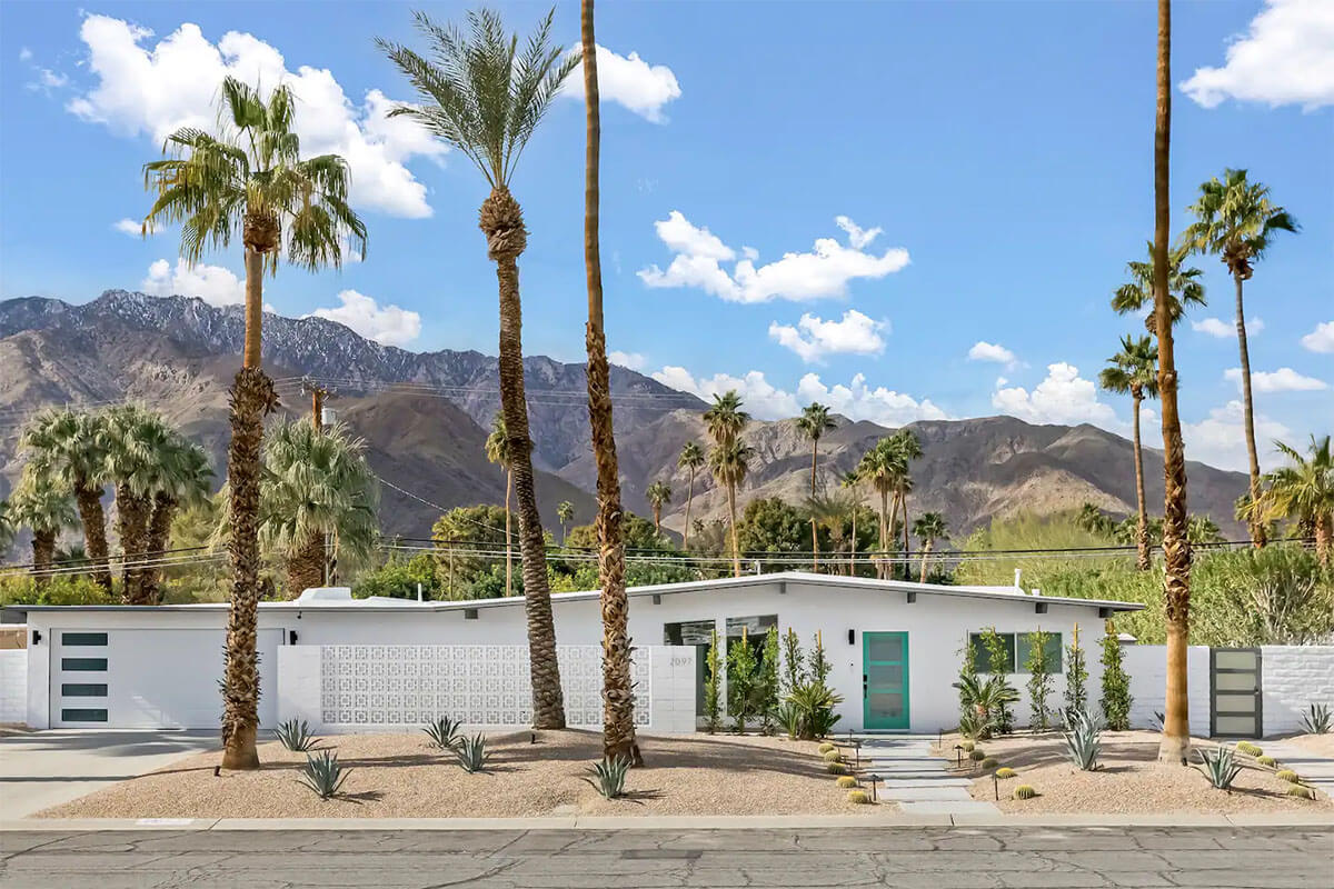 mid century palm springs vacation rental