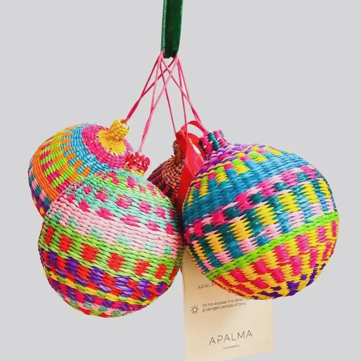 iraca palm christmas baubles