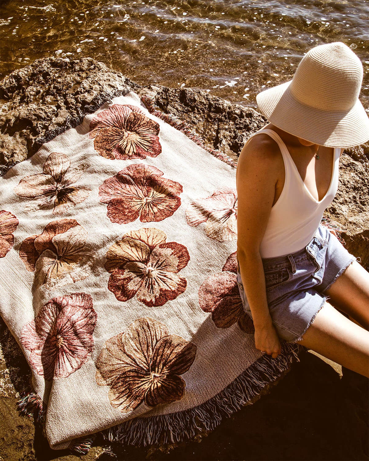 large woven blanket w/ pansy illustration